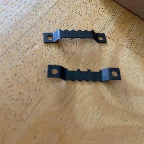 Saw Tooth Picture Hangers - 200 pieces - Picture 2 of 3